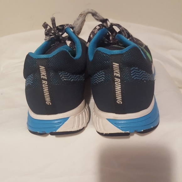 Ladies Nike running athletic shoes size 7 and 1/2 - Picture 4 of 4